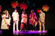 Koncert piosenki hiszpańskiej "Fiesta de primavera" w wykonaniu Pracowni Śpiewu Estradowego Angel's Voice, foto nr 1, 