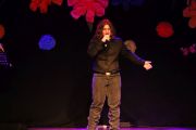Koncert piosenki hiszpańskiej "Fiesta de primavera" w wykonaniu Pracowni Śpiewu Estradowego Angel's Voice, foto nr 43, 