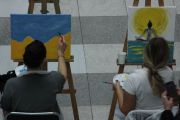 Warsztaty malowania intuicyjnego z Wioletą Zysk w Galerii Sztuki Ratusz, foto nr 14, MOK Legionowo